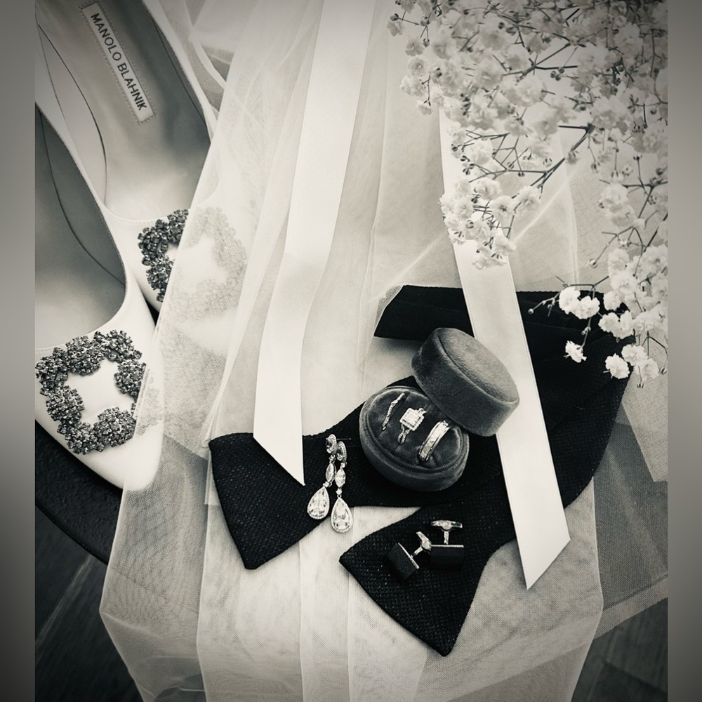 Satin wedding Manolo Blahnik-Hangisi 70 - Picture 7 of 7